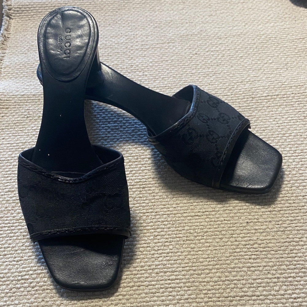Gucci Black Women's Monogram Kitten Heel Sandals